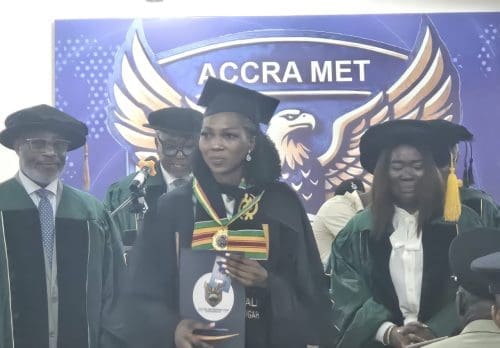 Single mother valedictorian