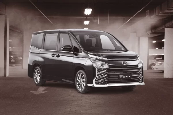 Toyota Voxy NRSA Commuters buses