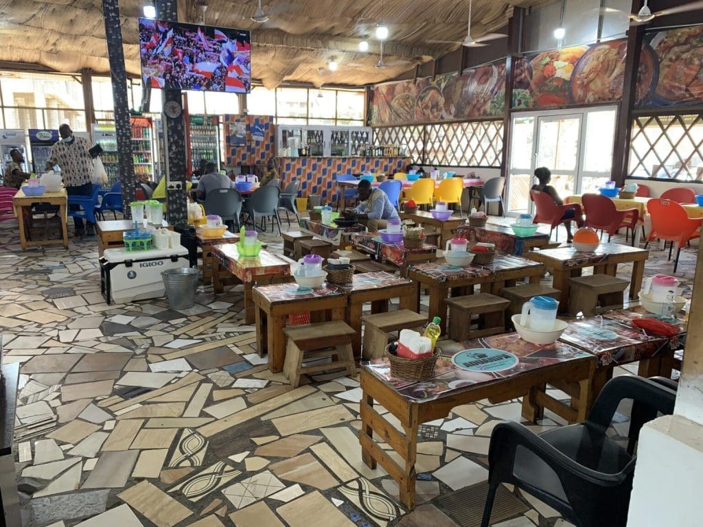 Ghanaians restaurant scams