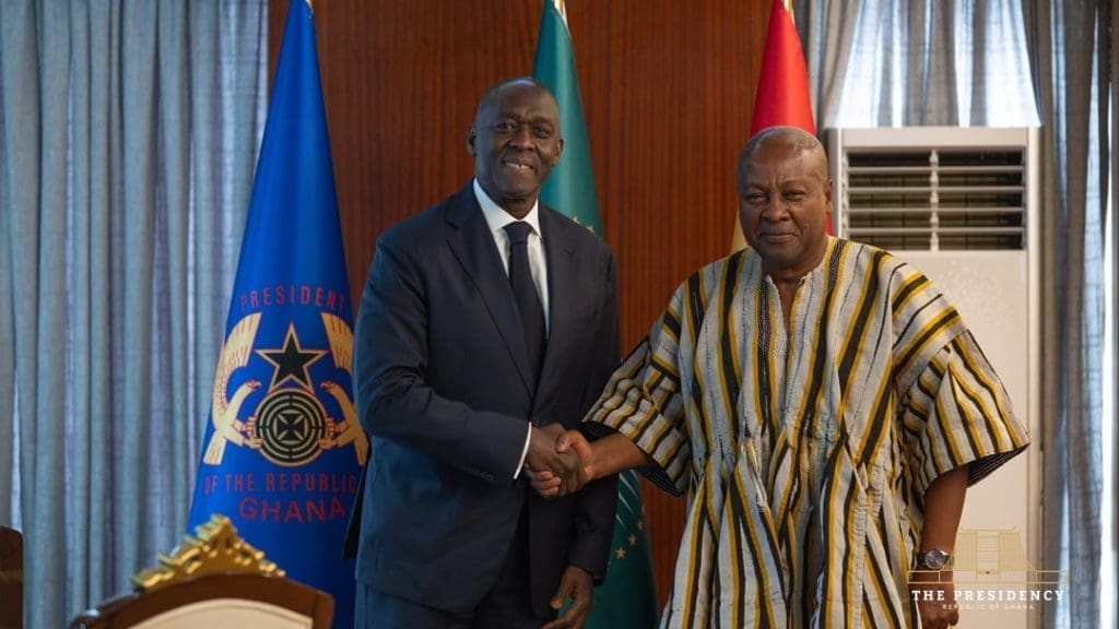 Mahama with IFC MD